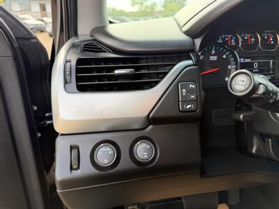 2020 Chevrolet Suburban LT  NO ACCIDENTS - Photo 15 - Edmonton, AB T5S 1P8