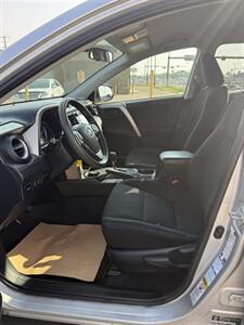 2015 Toyota RAV4 LE   - Photo 10 - Edmonton, AB T5L 1A4