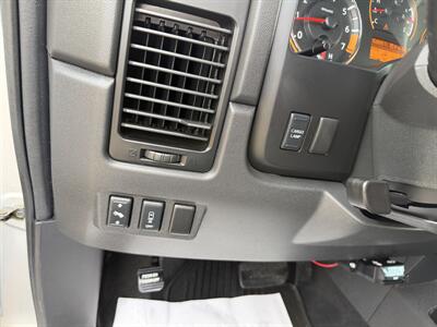 2010 Nissan Titan SE  ONE OWNER - Photo 14 - Edmonton, AB T5S 1P8