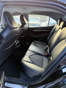 2018 Toyota Camry SE   - Photo 8 - Edmonton, AB T5L 1A4