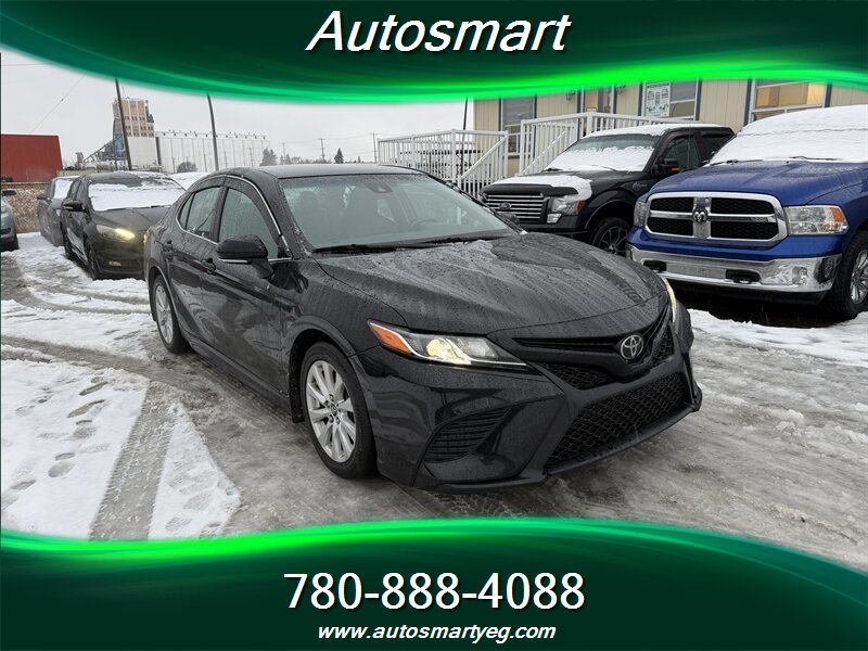 2018 Toyota Camry SE  