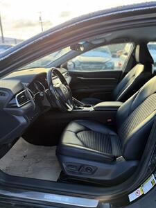 2018 Toyota Camry SE   - Photo 11 - Edmonton, AB T5L 1A4
