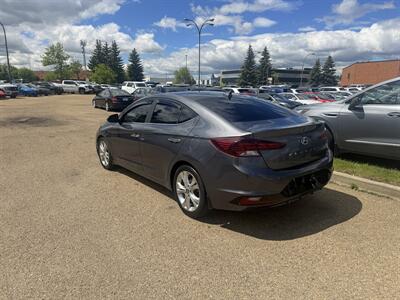 2020 Hyundai ELANTRA Luxury   - Photo 4 - Edmonton, AB T5S 1P8