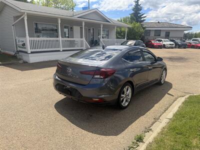2020 Hyundai ELANTRA Luxury   - Photo 6 - Edmonton, AB T5S 1P8