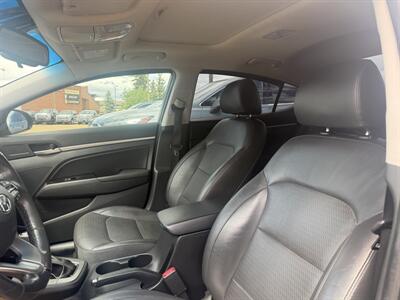2020 Hyundai ELANTRA Luxury   - Photo 10 - Edmonton, AB T5S 1P8