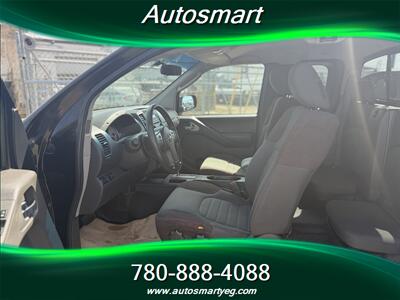 2010 Nissan Frontier PRO-4X  ONE OWNER - Photo 8 - Edmonton, AB T5S 1P8
