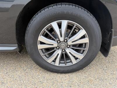 2017 Nissan Pathfinder SL  ONE OWNER - Photo 18 - Edmonton, AB T5S 1P8