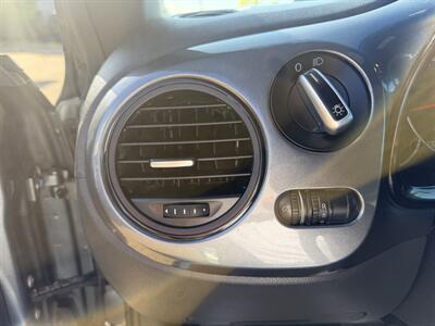 2012 Volkswagen Beetle Comfortline  NO ACCIDENTS - Photo 12 - Edmonton, AB T5S 1P8