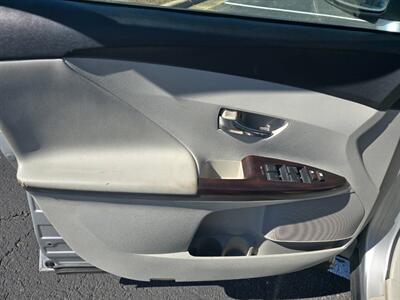 2011 Toyota Venza FWD 4cyl 4dr Crossover   - Photo 8 - Austin, TX 78728