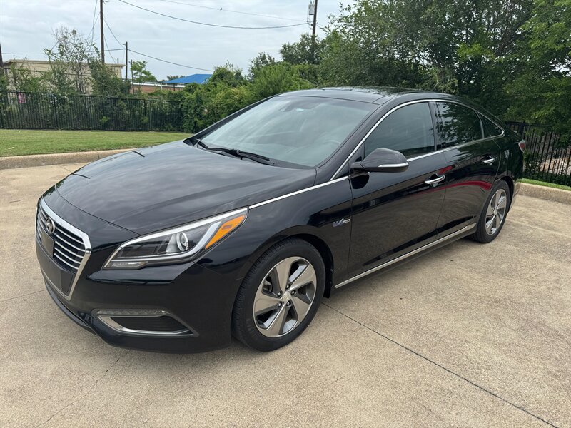 2017 Hyundai SONATA Hybrid Limited 4dr Sedan  