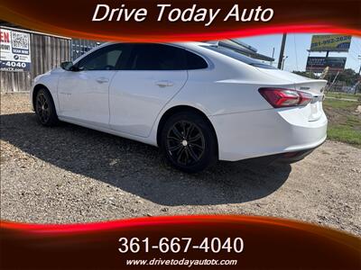 2020 Chevrolet Malibu LT - Photo 3 - El Campo, TX 77437
