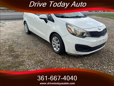 2015 Kia Rio LX   - Photo 3 - El Campo, TX 77437