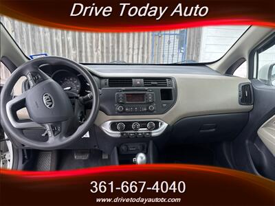 2015 Kia Rio LX   - Photo 6 - El Campo, TX 77437