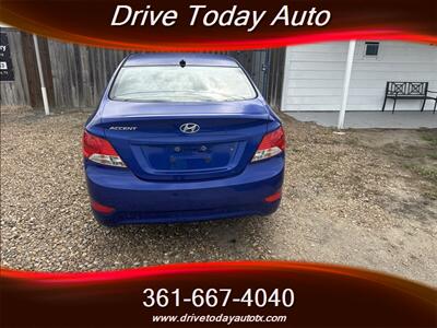 2013 Hyundai ACCENT GLS - Photo 3 - El Campo, TX 77437