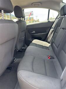 2016 Chevrolet Cruze Limited 1LT Auto - Photo 8 - El Campo, TX 77437