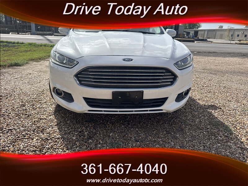 2014 Ford Fusion SE   - Photo 1 - El Campo, TX 77437
