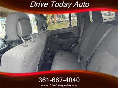 2012 Jeep Liberty Sport - Photo 7 - El Campo, TX 77437