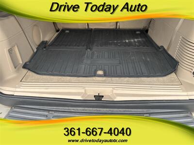 2005 Ford Expedition Eddie Bauer   - Photo 10 - El Campo, TX 77437