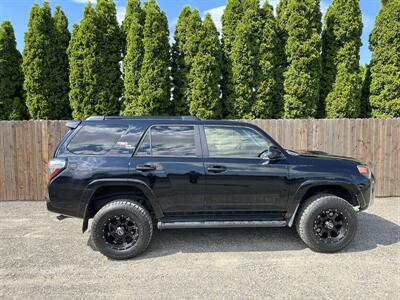2022 Toyota 4Runner TRD Off-Road - Photo 7 - West Richland, WA 99353