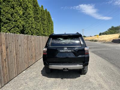 2022 Toyota 4Runner TRD Off-Road - Photo 5 - West Richland, WA 99353