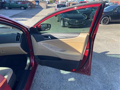 2013 Hyundai SONATA GLS   - Photo 22 - Pasco, WA 99301