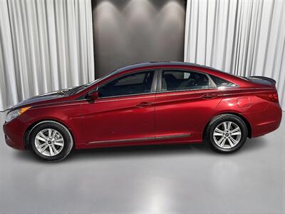 2013 Hyundai SONATA GLS   - Photo 8 - Pasco, WA 99301