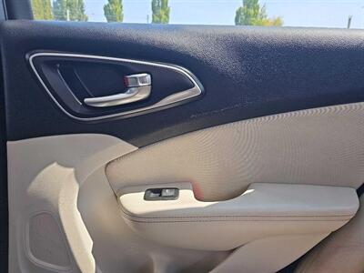 2016 Chrysler 200 Limited - Photo 15 - West Richland, WA 99353