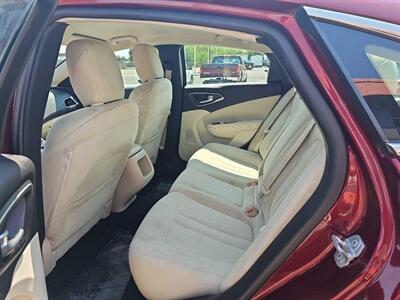 2016 Chrysler 200 Limited - Photo 11 - West Richland, WA 99353