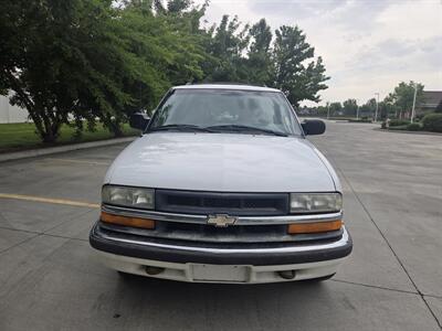 2001 Chevrolet Blazer LT - Photo 3 - West Richland, WA 99353