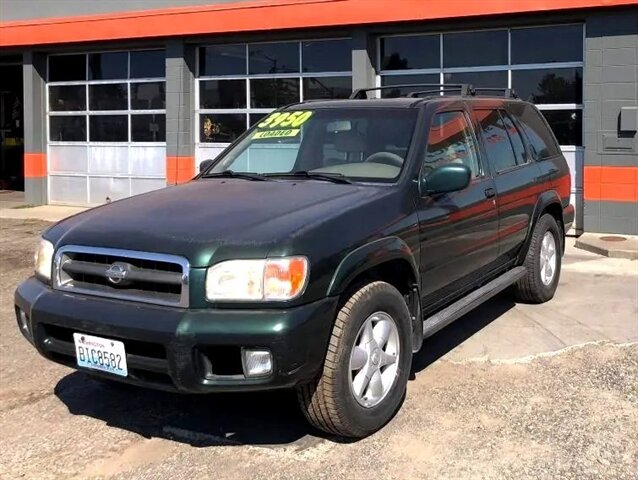 2001 Nissan Pathfinder LE  