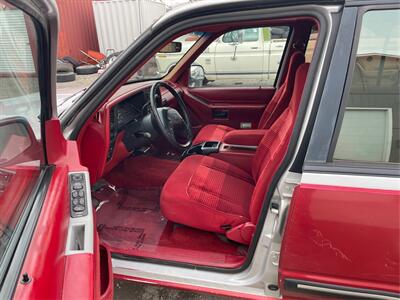 1992 Ford Explorer XLT 4dr XLT   - Photo 9 - West Richland, WA 99353