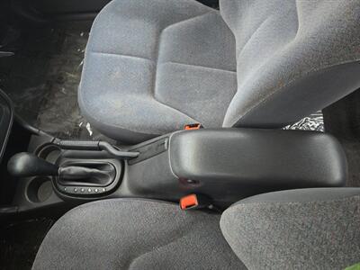 2000 Dodge Stratus SE   - Photo 17 - West Richland, WA 99353