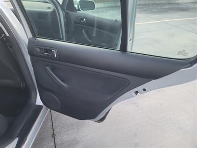 2003 Volkswagen Golf GLS   - Photo 10 - West Richland, WA 99353