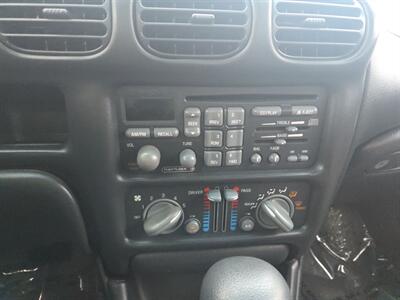 2003 Pontiac Grand Prix SE   - Photo 15 - Pasco, WA 99301