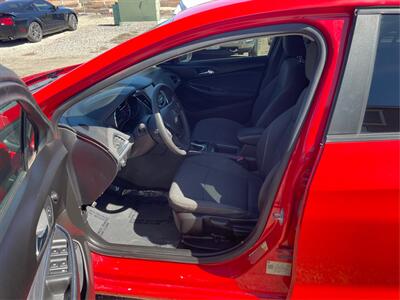 2019 Chevrolet Cruze LS - Photo 9 - Pasco, WA 99301