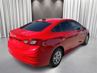 2019 Chevrolet Cruze LS - Photo 5 - Pasco, WA 99301