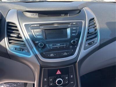 2016 Hyundai ELANTRA Value Edition   - Photo 16 - Pasco, WA 99301