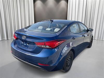 2016 Hyundai ELANTRA Value Edition   - Photo 5 - Pasco, WA 99301