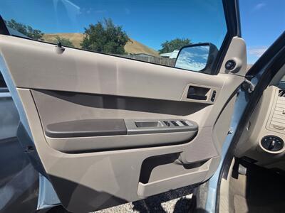 2008 Ford Escape Hybrid   - Photo 3 - West Richland, WA 99353