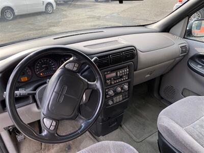 2001 Pontiac Montana SE   - Photo 4 - West Richland, WA 99353