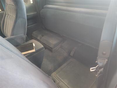 1994 Chevrolet C2500 Silverado   - Photo 4 - West Richland, WA 99353