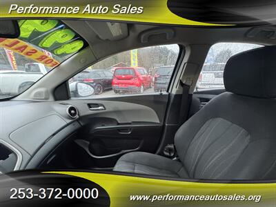 2012 Chevrolet Sonic LT   - Photo 16 - Kent, WA 98032