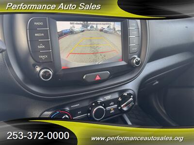 2021 Kia Soul LX   - Photo 14 - Kent, WA 98032