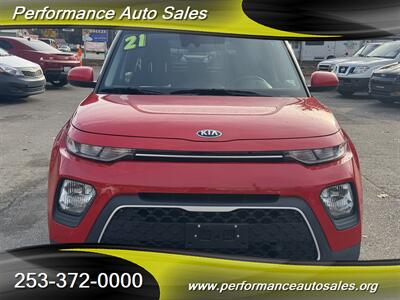2021 Kia Soul LX   - Photo 2 - Kent, WA 98032