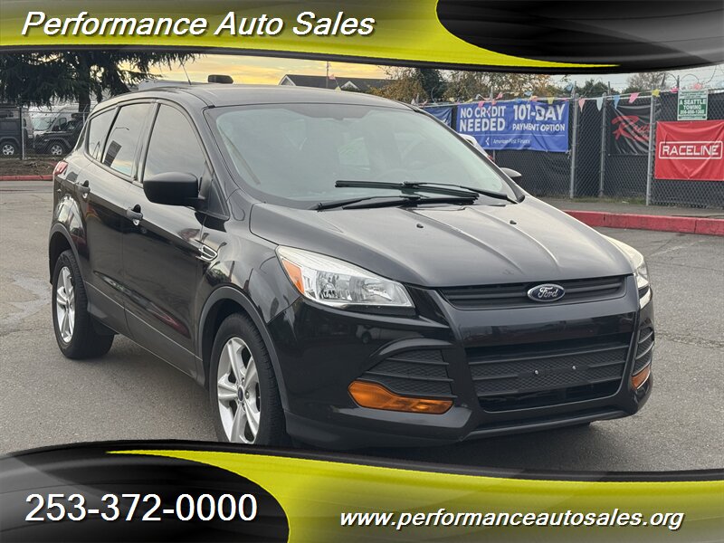 2015 Ford Escape S  