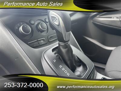2015 Ford Escape S   - Photo 15 - Kent, WA 98032