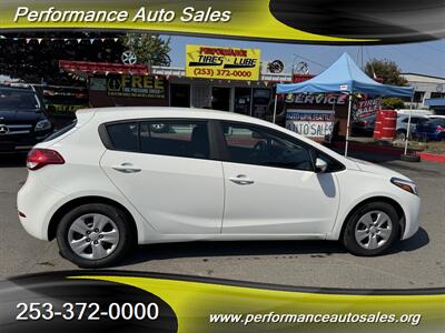 2017 Kia Forte LX 5 - Photo 8 - Kent, WA 98032