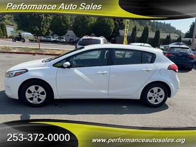 2017 Kia Forte LX 5 - Photo 4 - Kent, WA 98032