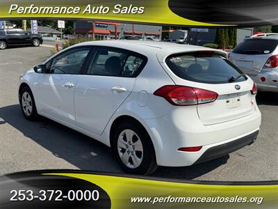 2017 Kia Forte LX 5 - Photo 5 - Kent, WA 98032