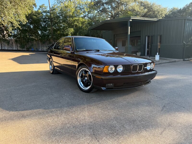 1991 BMW M5 Individual   - Photo 1 - Wyomissing, PA 19610
